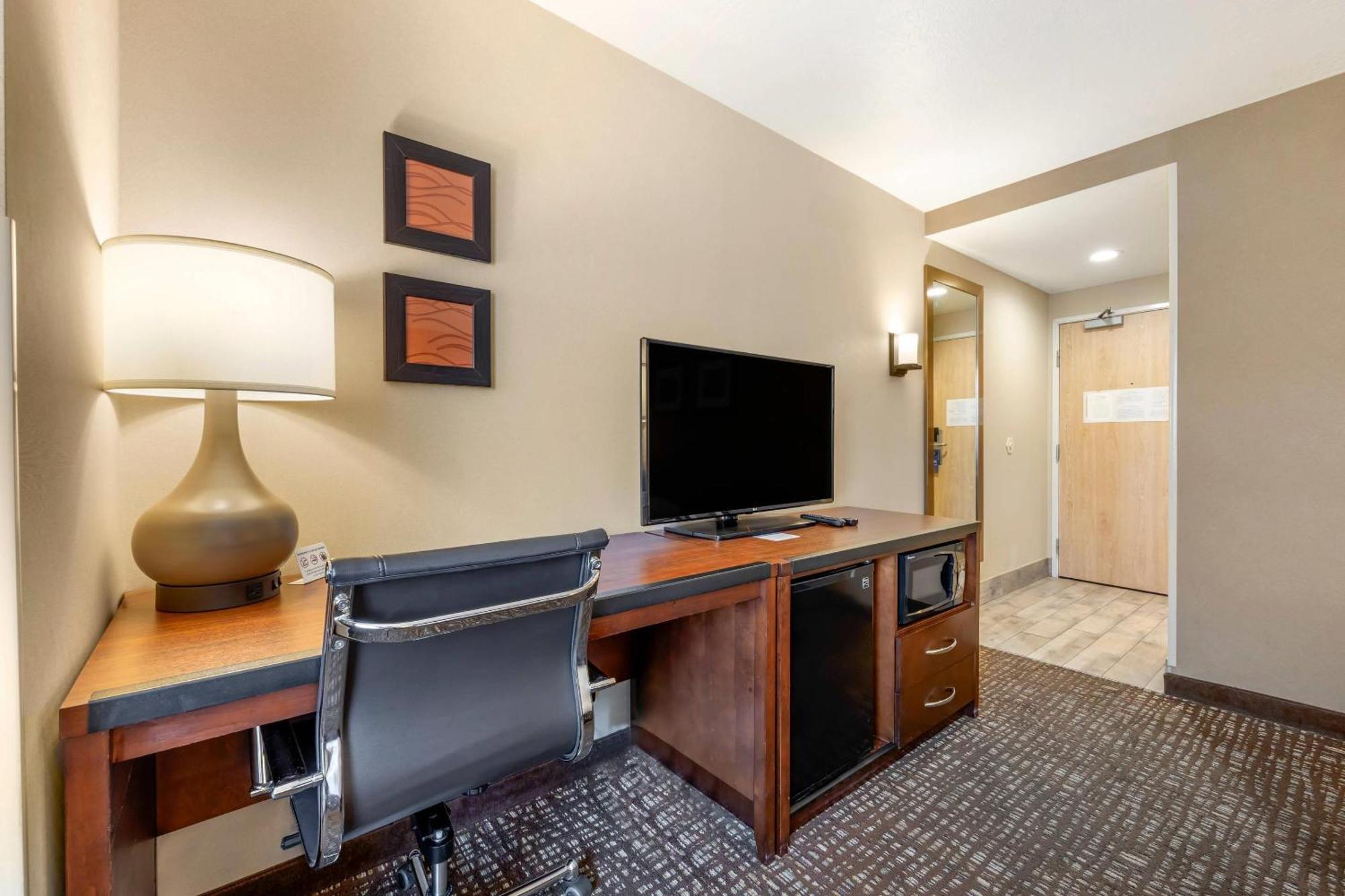 Comfort Inn & Suites Orem - Provo מראה חיצוני תמונה